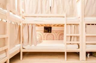Гостиница Centeral Москва Нижнее место в 14-Местном Общем Номере / Lower Bed in 14-Bed Dorm Room-4