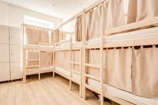 Гостиница Centeral Москва Нижнее место в 14-Местном Общем Номере / Lower Bed in 14-Bed Dorm Room-6