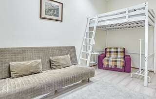 Гостиница Centeral Москва Семейный номер с большой двуспальной кроватью/Family room with king-size bed-2